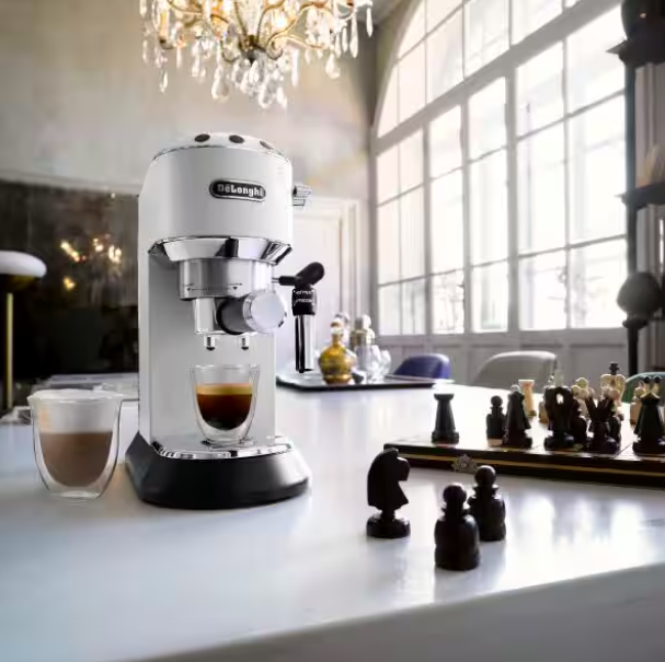 Delonghi Dedica Coffee Maker EC685